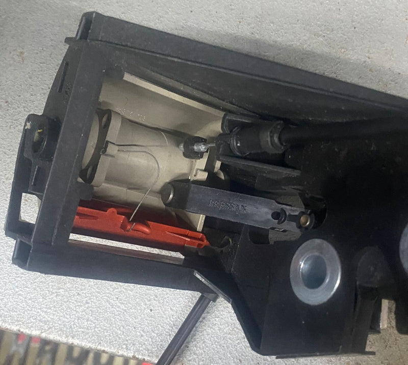 ✅ 1231481 FORD - DISPOSITIVO SGANCIO SEDILE POSTERIORE SX FIESTA NUOVO ORIGINALE