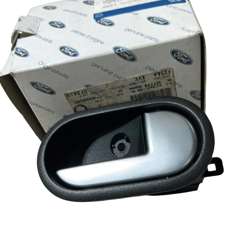 ✅ FORD 1379448 - Maniglia Interna Anteriore Destra – Ford Fiesta 5 (2002–2008)